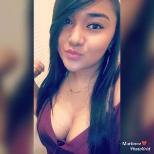 Meet your Posher, Yaneth